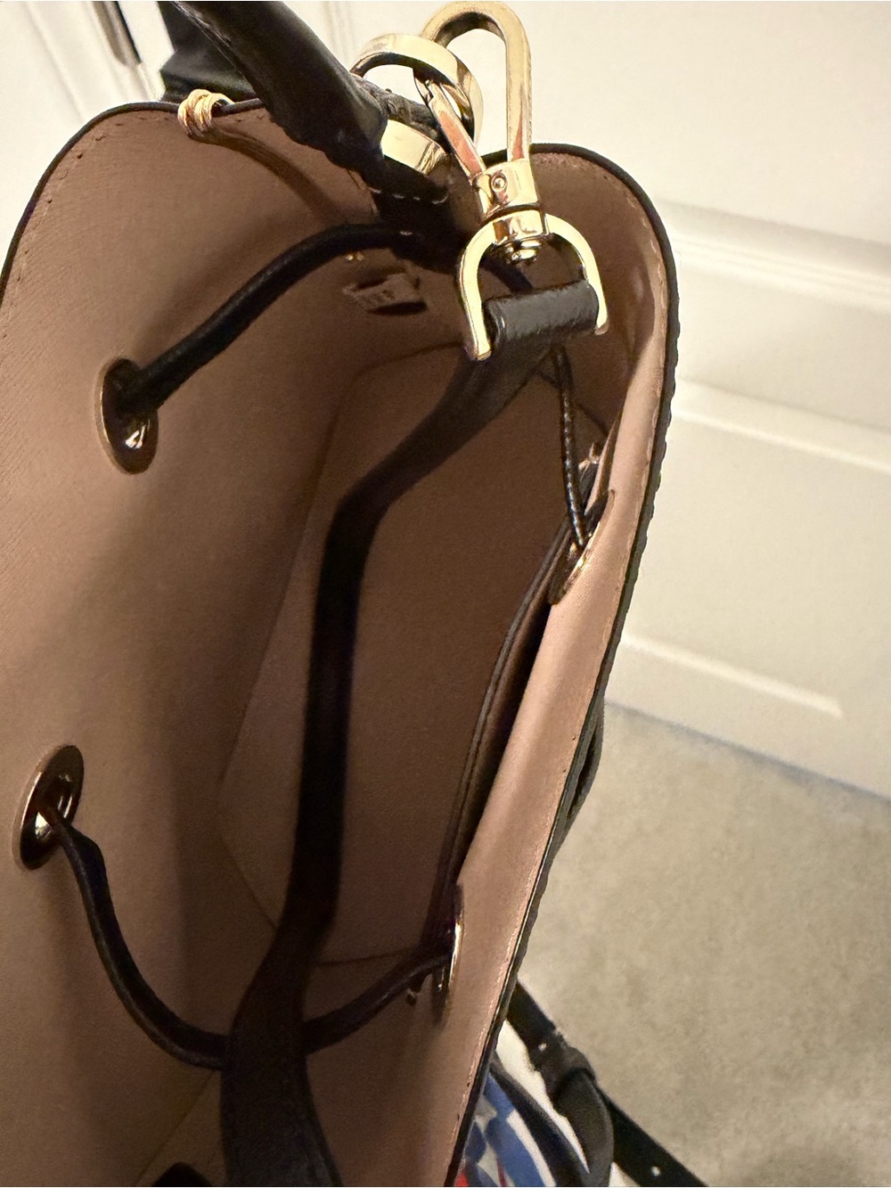kate spade Black Pebbled Leather Drawstring Crossbody Bucket Bag - Picture 6 of 8